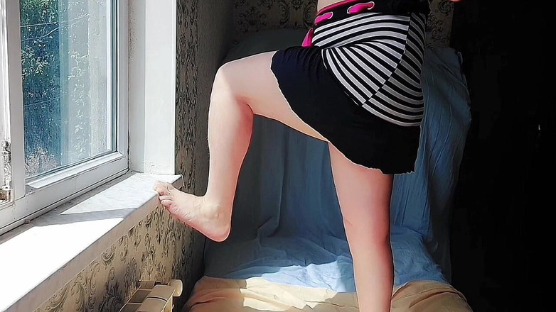 Kitty_Cross: Terreno e seduzione l'incontro erotico di una ragazza