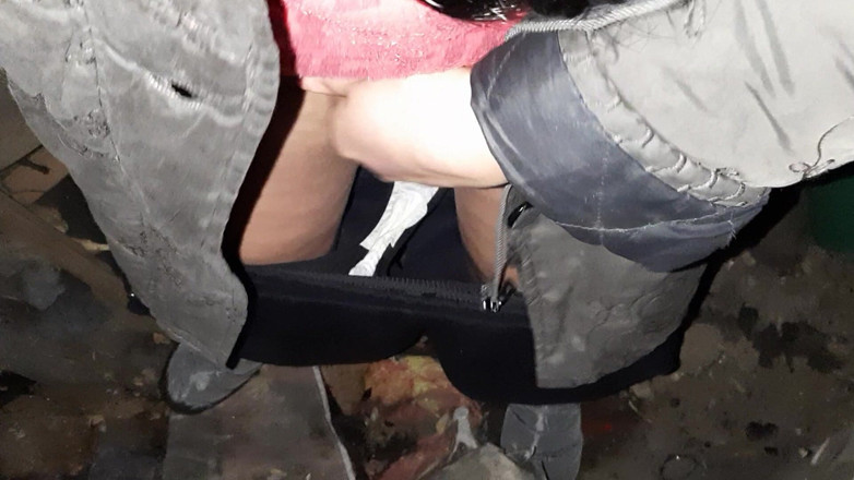 Lesbian-candys: 我们在小屋里自慰，这样就没人知道我们是女同