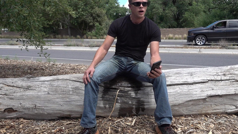 Lapetus: Zwilżanie plamionych dżinsów na zewnątrz