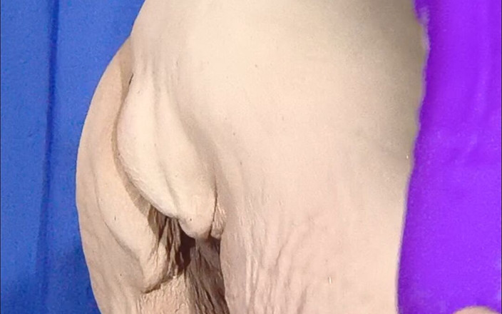HerculesnVENUS: Sigue padrastro, estoy a punto de correrme y luego un...