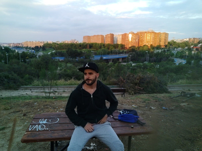 Xisco: Wichsen im freien in einem park