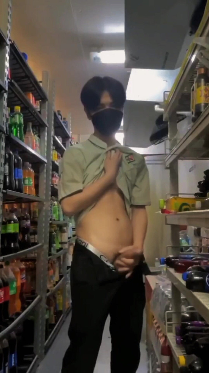 Louswee: Расслабленные покупки, озорные мысли