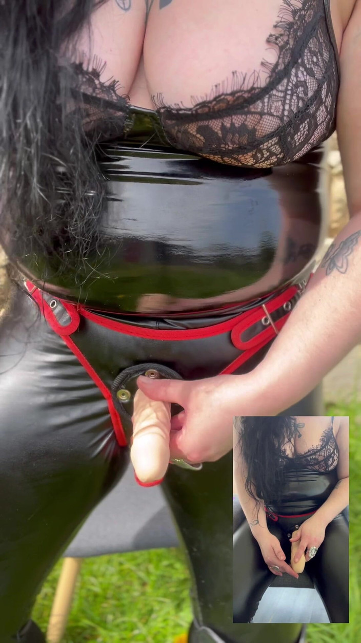 Maitresse Clara: JOI per Piccoli Peni.