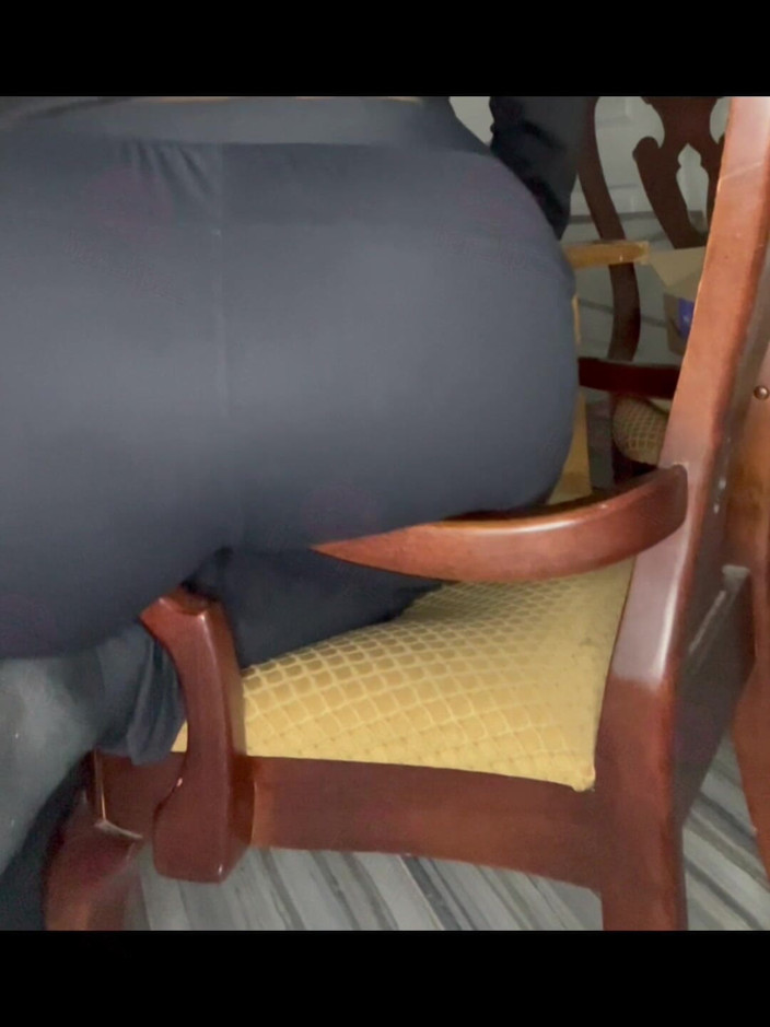 Anye Meshell: Humping przy stole w jadalni!
