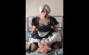 Sissy Candy: La cameriera sissy cavalca la sua bambola del sesso e...