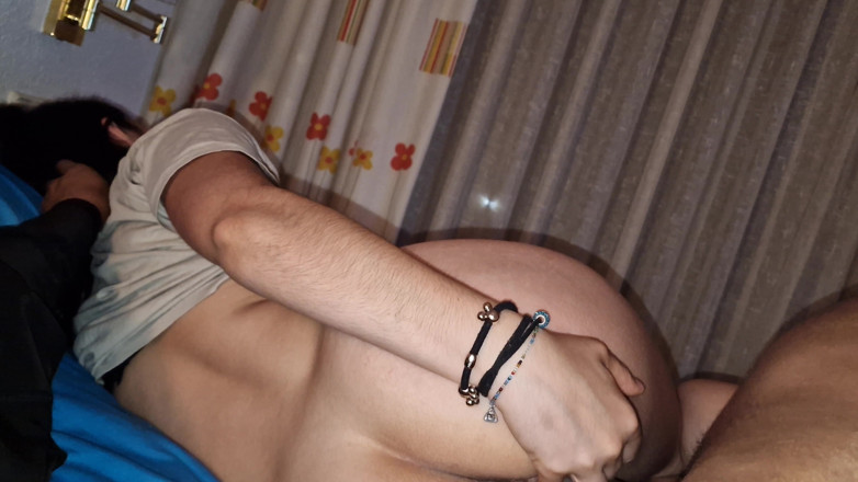 Carlalamamadora: I Found My Stepmom Lying in My Bed at Night