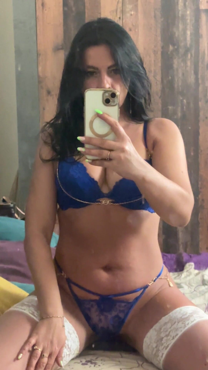 MilfyCalla: Thong &amp; Cermin coli mengusik - lembut, perlahan, menggoda