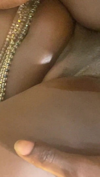 She Feel Like Riding a Cock