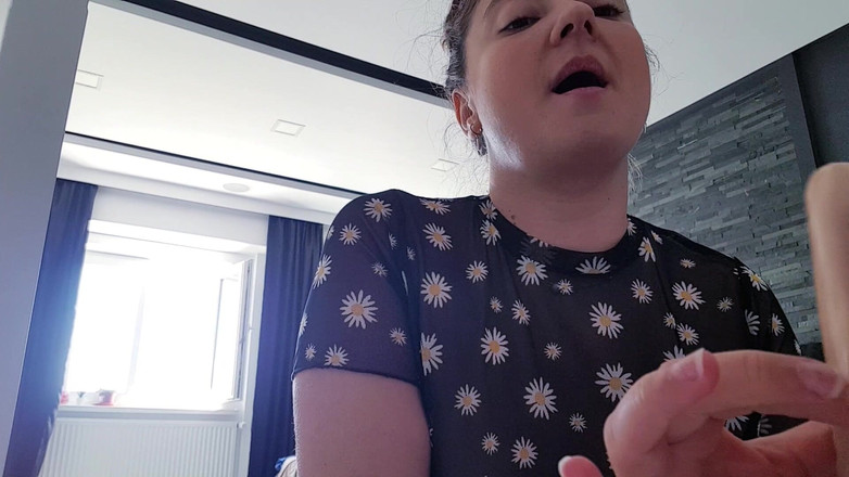 WandaBaby: 撸管指挥！把你的鸡巴拿出来玩得开心！！