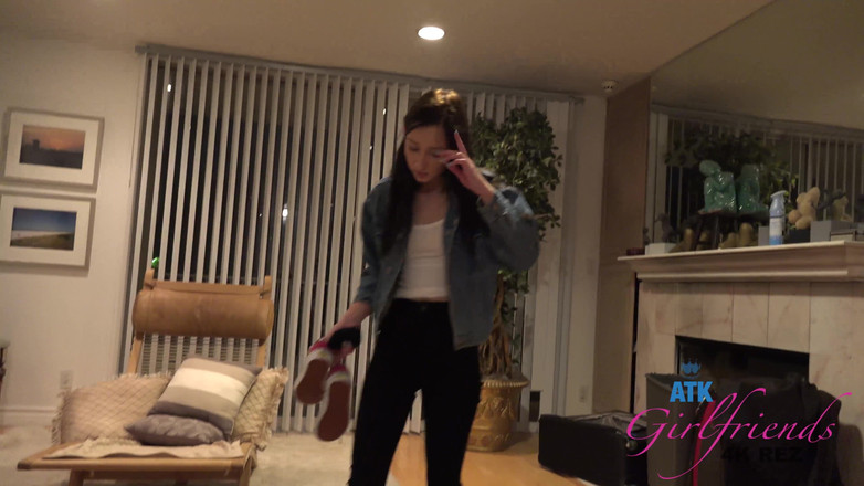 ATK Girlfriends: Carmen viene per il suo viaggio, e si fa una...