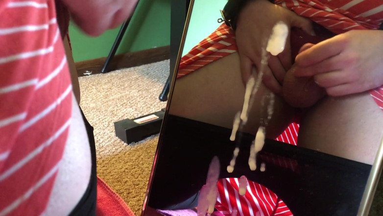 Plugged Data Pup: Sissy fucks herself hard in the mirror