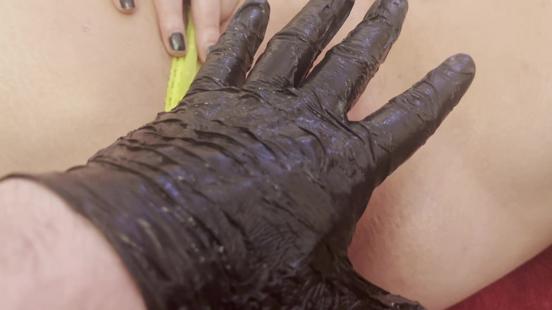 MissFFW: Con điếm bbw tham lam được đút nắm tay sâu vào cổ tay