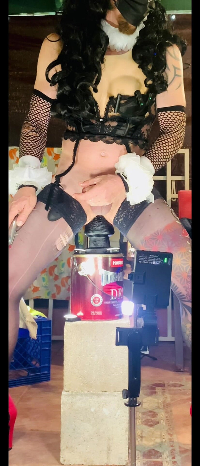 Benito414: Cewek femboy dengan lingerie seksi lagi asik ngentot dildo ukuran...