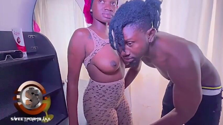 Tusweet9ja: Tattoo Girl Muled by a Curvy Big Cock