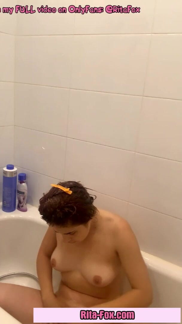 SugarNadya: Saya pergi mandi dan mencukur pepek manis saya untuk filem 18 +...