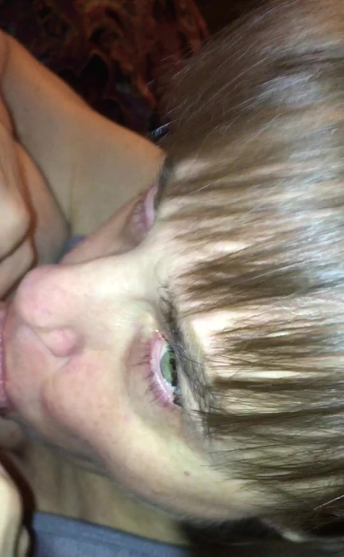 Sweet Marie: वीर्य निकालने से पहले वह बहुत अधिक फूल जाता है और उसकी नोक बहुत हॉट थी! उसे चूसना पसंद है हाँ मैं निश्चित रूप से लंड प्रेमी हूं