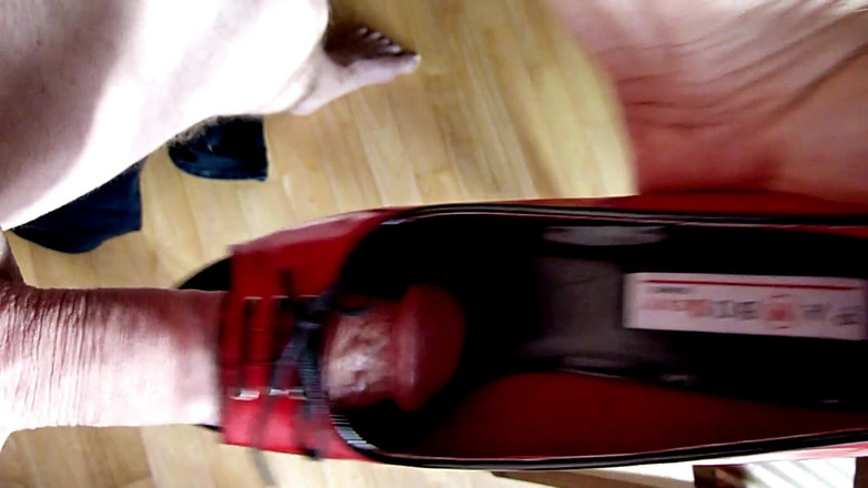 E-Werk 2000: Suara pakai sepatu sampai dicrot sperma.