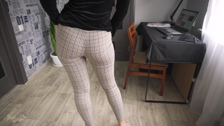 Teasecombo 4K: 办公室工作人员穿着超紧裤炫耀屁股