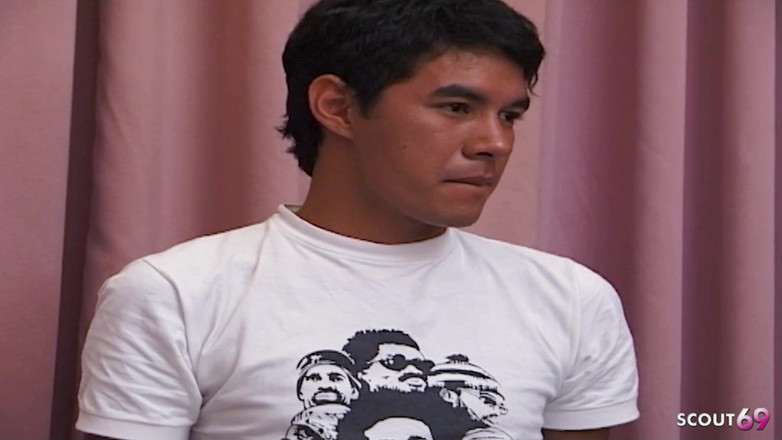 Shemale TS Collection: スパで金髪の大きな胸のトランスジェンダーにアナルセックスされる男