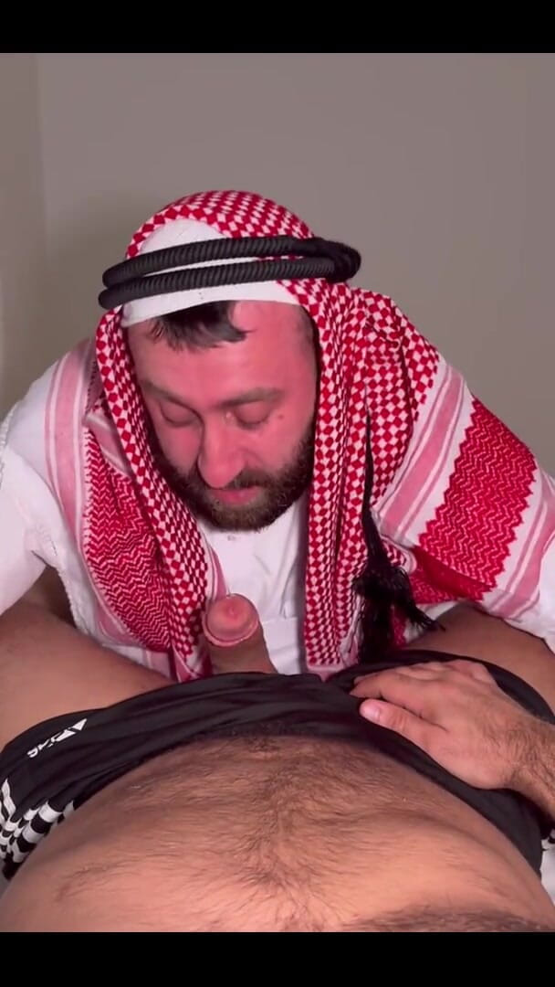 Massive daddy xxx: Sheik трахає великий вітчим