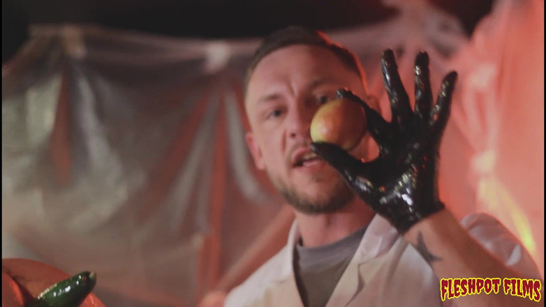 Fleshpot films: Cooking with Blake: Barney Part 2