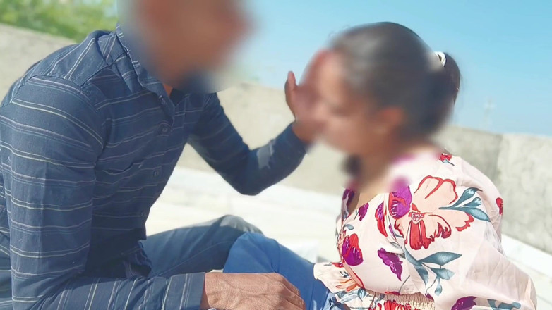 Fuckkkker: Desi village gril cazzo duro all'aperto, desi villaggio indiano gril...