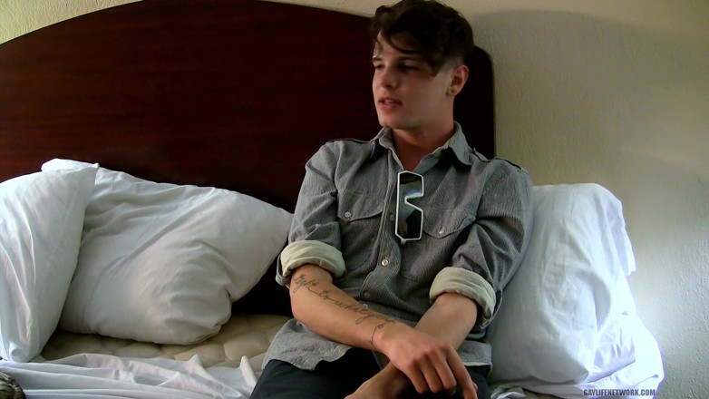 Teach Twinks: Interviewing Sexy Timo!