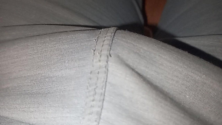 Fucking my wife: Lubang memek desi mengisap cowok kampus di luar ruangan