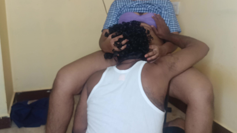 Pushpa studio: 남인도 여대녀