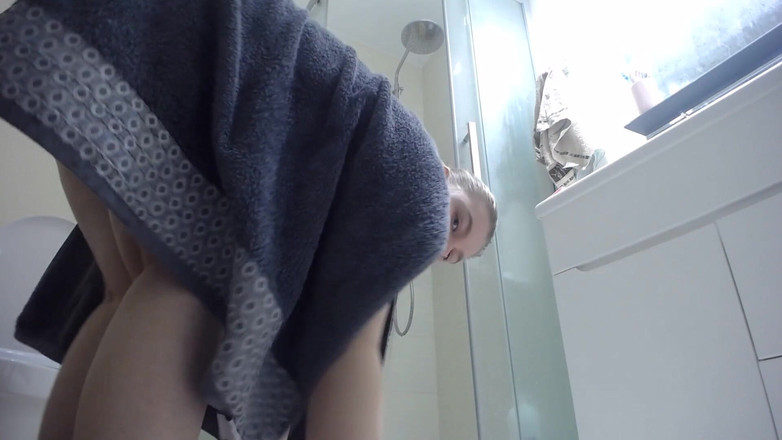 JuiceLussie: Teen ve sprše