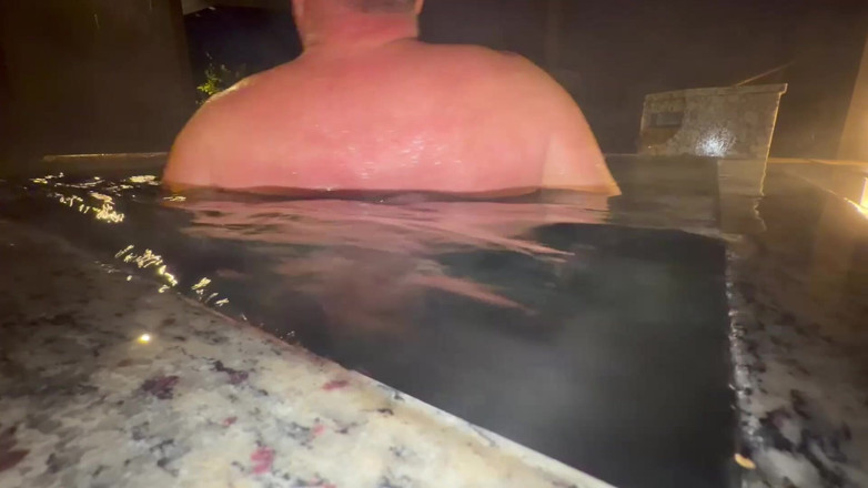 GottaLuvBB: Some Fun in a Hot Tub in Fuji Japan