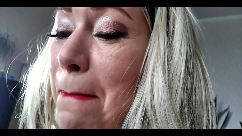 AimeeParadise: Moskovalı olgun Rus çiftin aşkla ateşli seksi bakış açısı sözleri! ))