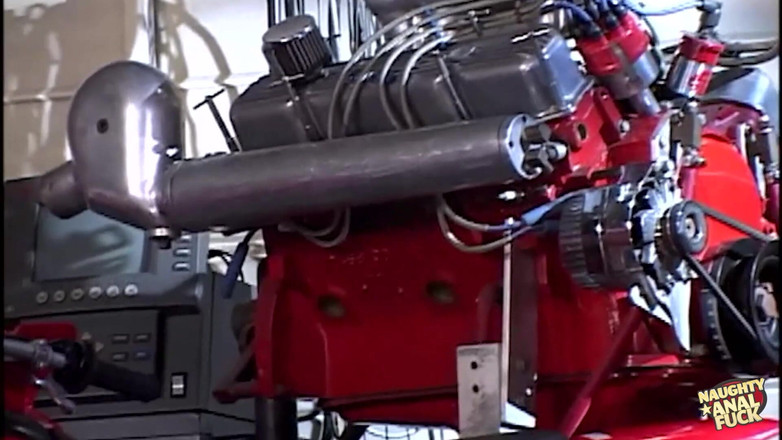 Naughty anal fuck: Ein glückliches typenpaar kann ihre blonde freundin in beide löcher...