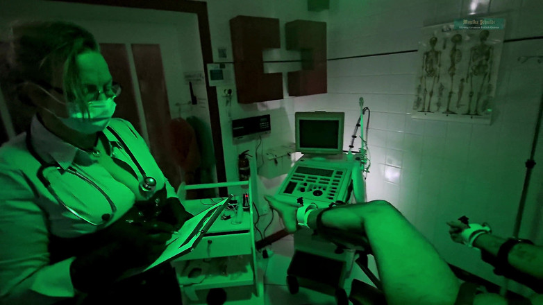 Strict Senz: Lembaga Perawatan Medis pemasyarakatan pemeriksaan pertama