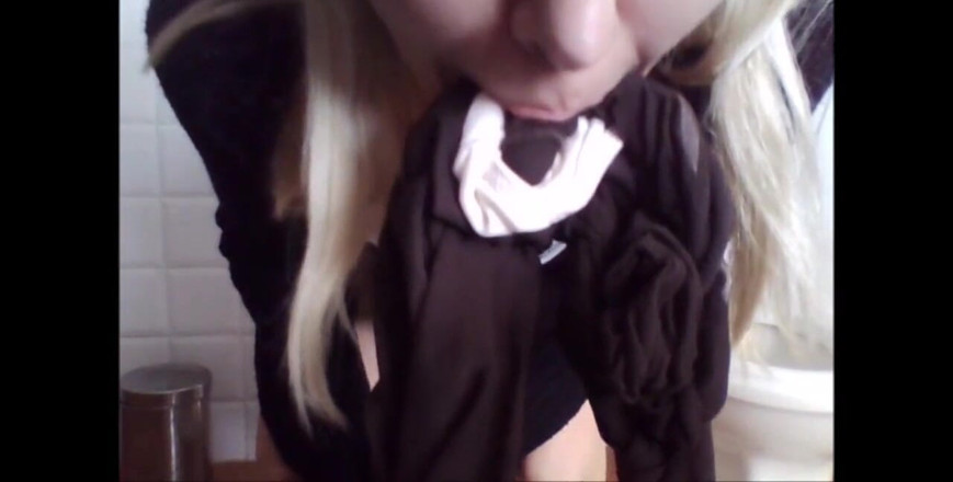 savannahamatoriale: Pee on My Car's Seat and on