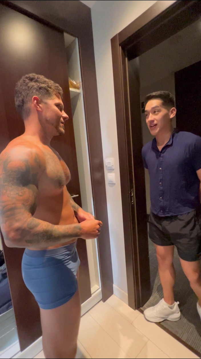 Johnny Hakson: Muscle Hétéro, Insémination De Mon Énorme Cul