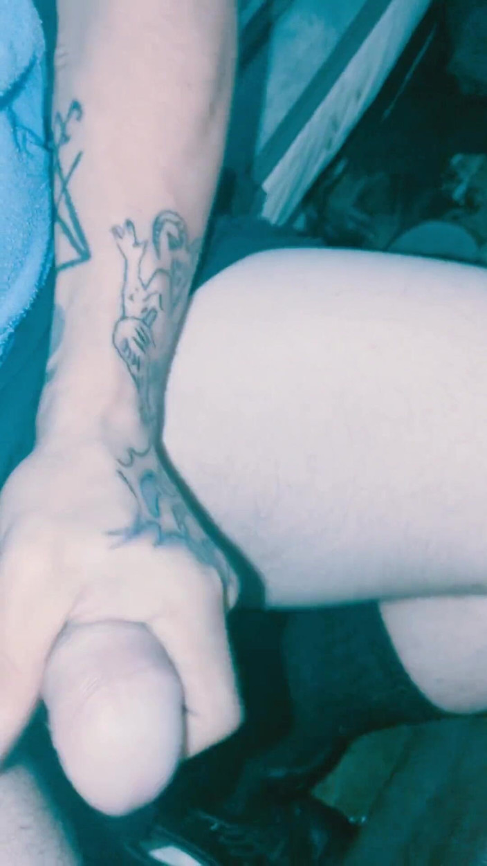 HungBareBackRabbit: Arătându-mi 2 noi tatuaje