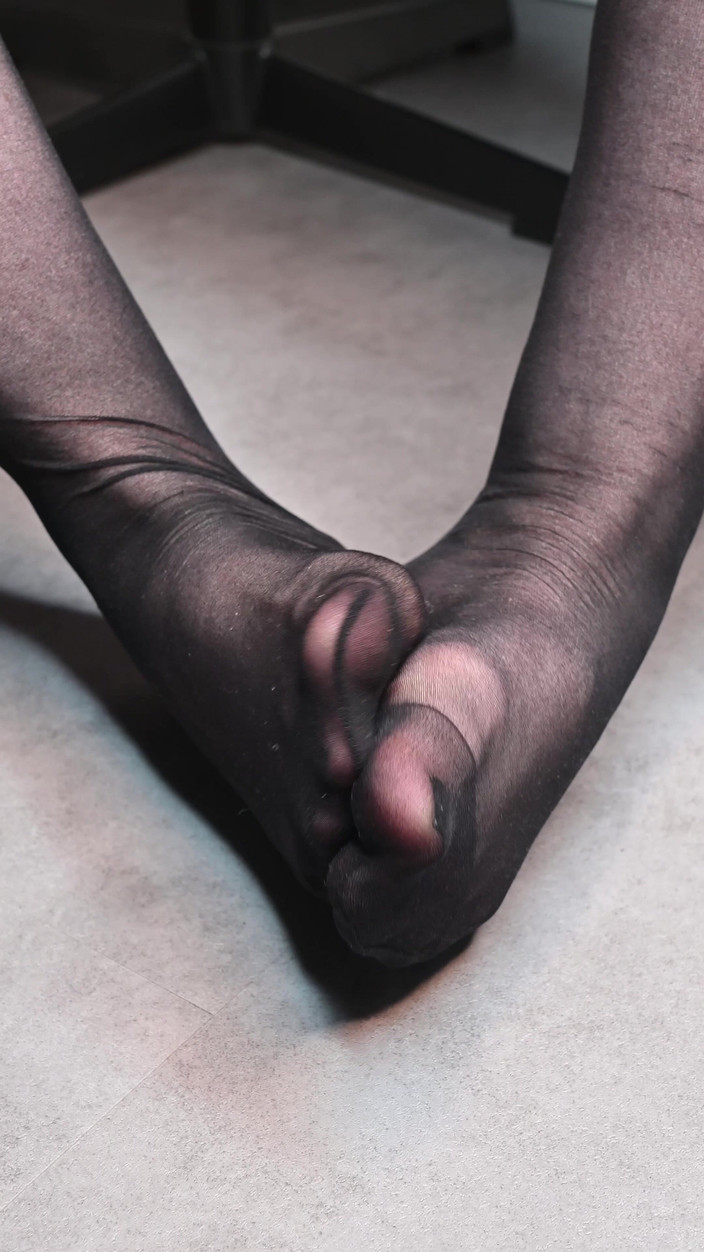 Sexyskyfeet: Asmr Nylons Füße Reiben Extrem Entspannend Und Geil Zugleich Nylon...