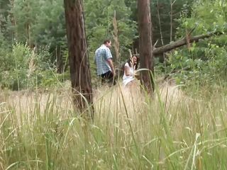 Public Entertainment: Geweldige seks in het bos