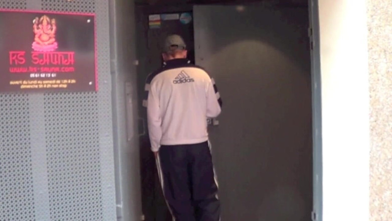 HUMLIATION AND SPANKING PORN: Twink fucked har in sling by romantik