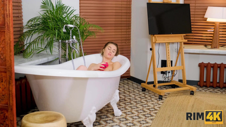 VIP 4K: Rim4k - Hot rimming after spa