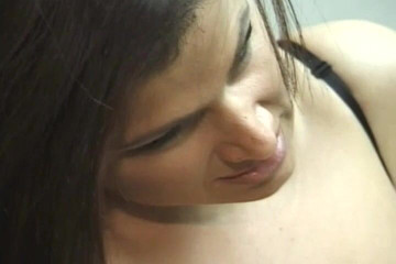 Tight little babes: Trzy gorące panie hooter z wielkimi cyckami mające czwórkę z...