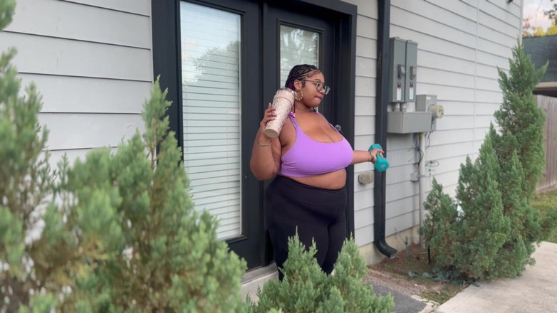 TeddyStrokez: Allungata da Tiffany