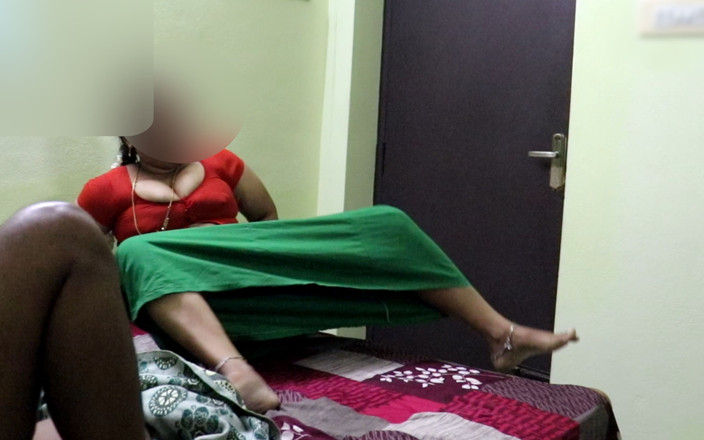 Black & white desicat: Desi Aunty After Fucking Resting &amp; Eating Snacks &amp; Icecream Spill Sucked...