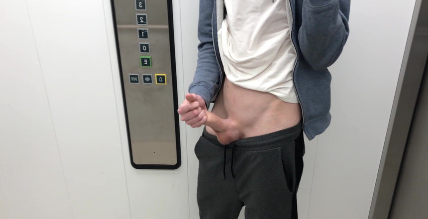 JohannWood: Super eccitante quando sale