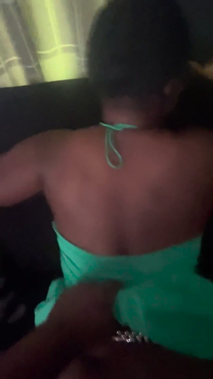 Molaspussywet: Her Husband Not Home She Invite Me to Come Fuck...