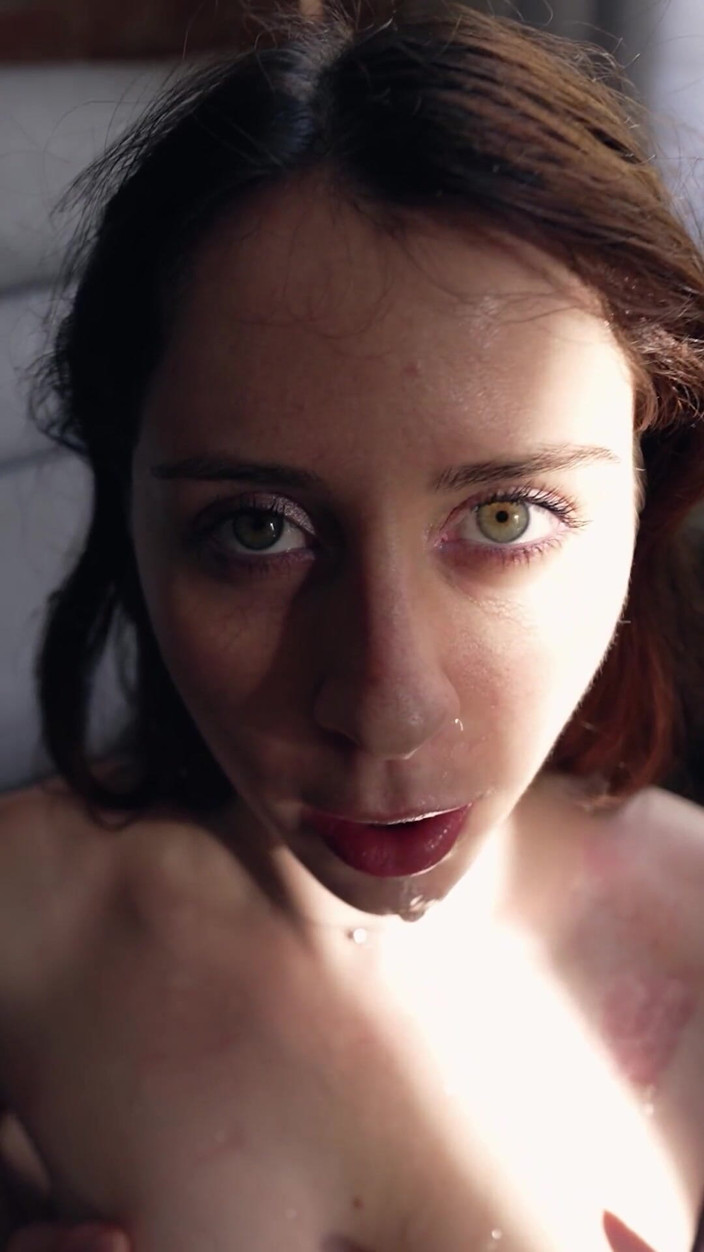 Tate: Intimate Morning Blowjob with My Beautiful Brunette