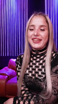 Chrystal White Pervert Gangbang