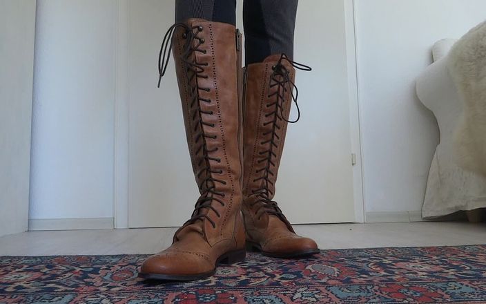 Lady Victoria Valente: Brown lace-up boots show