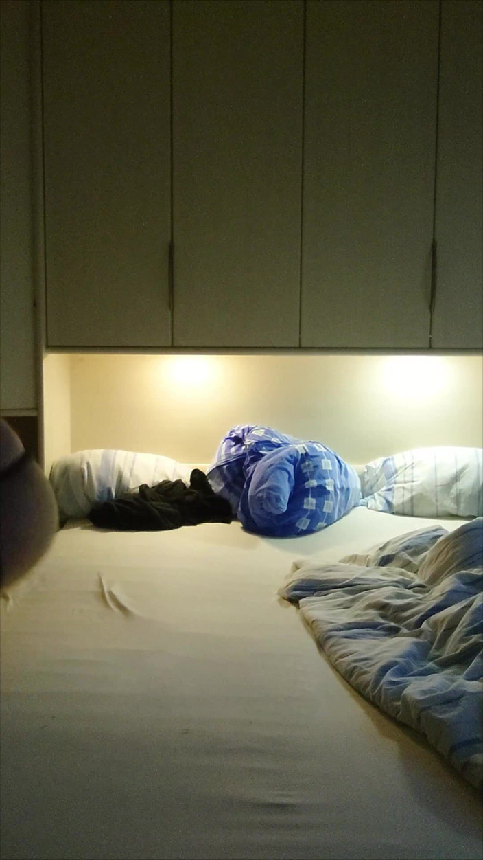 Carmen_Nylonjunge: Nylon Boy Te Souhaite Une Matinée Glaciale